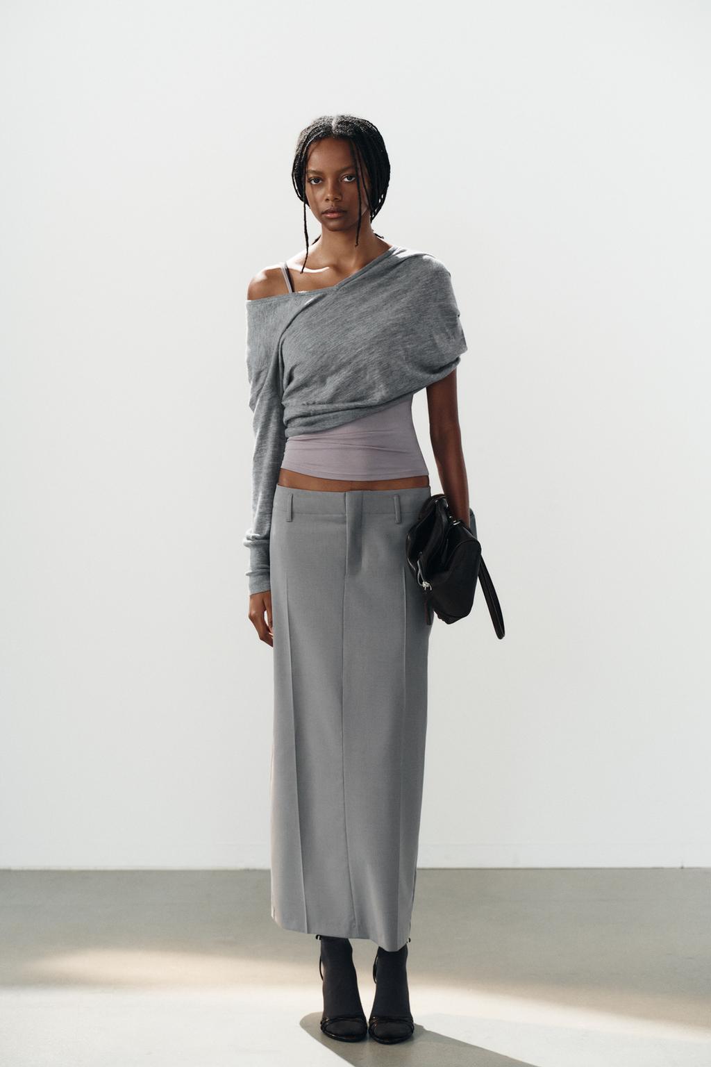 MIDI SKIRT WITH BELT LOOPS