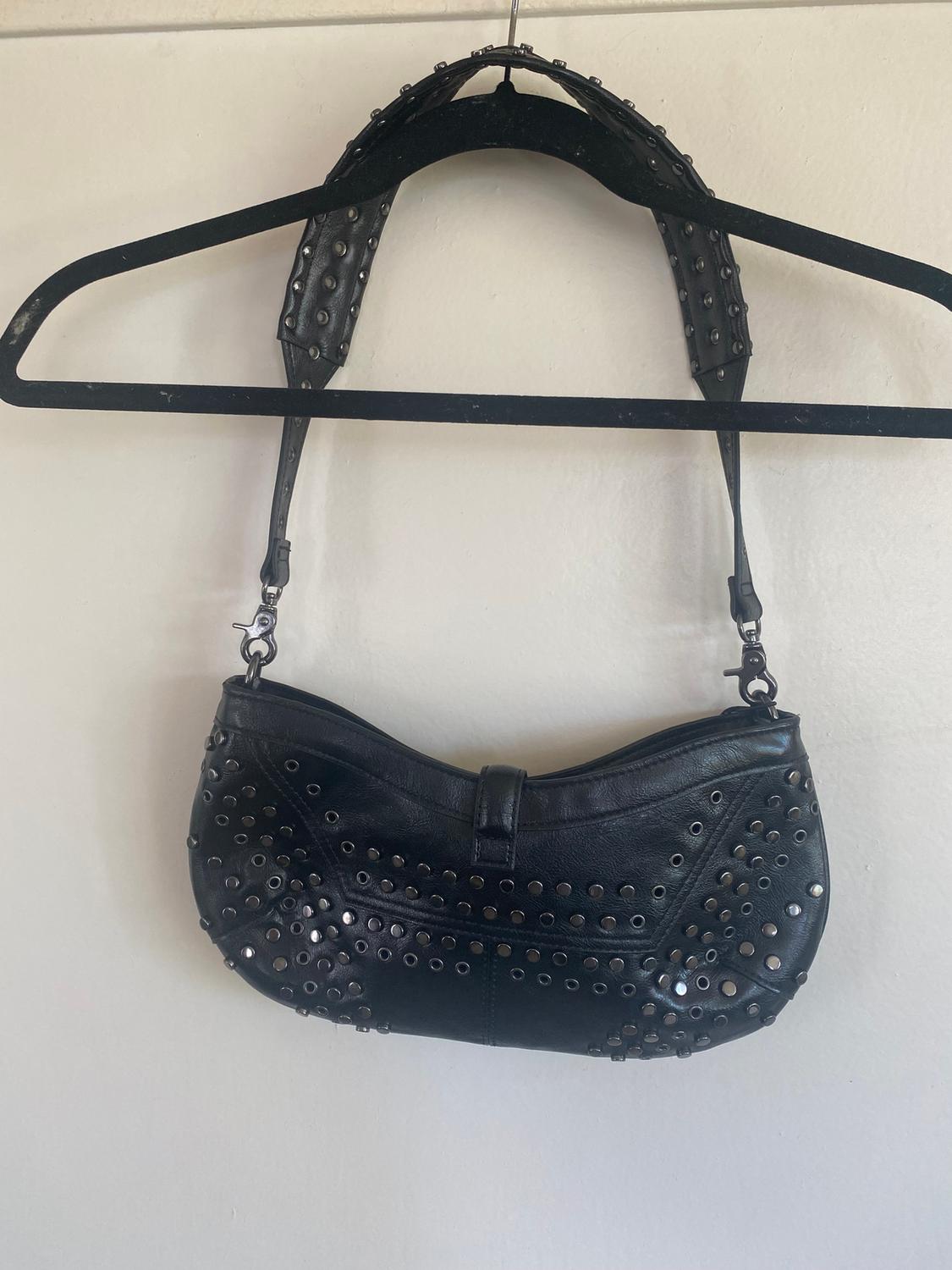 SHOULDER BAD WITH STUDS AND ZIPPERS - Image 2