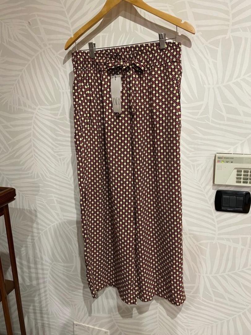 LOOSE-FITTING TROUSERS WITH TIE WAIST