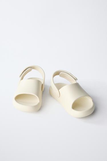 CLAQUETTES EN CAOUTCHOUC - Blanc écru de Zara - Image 2