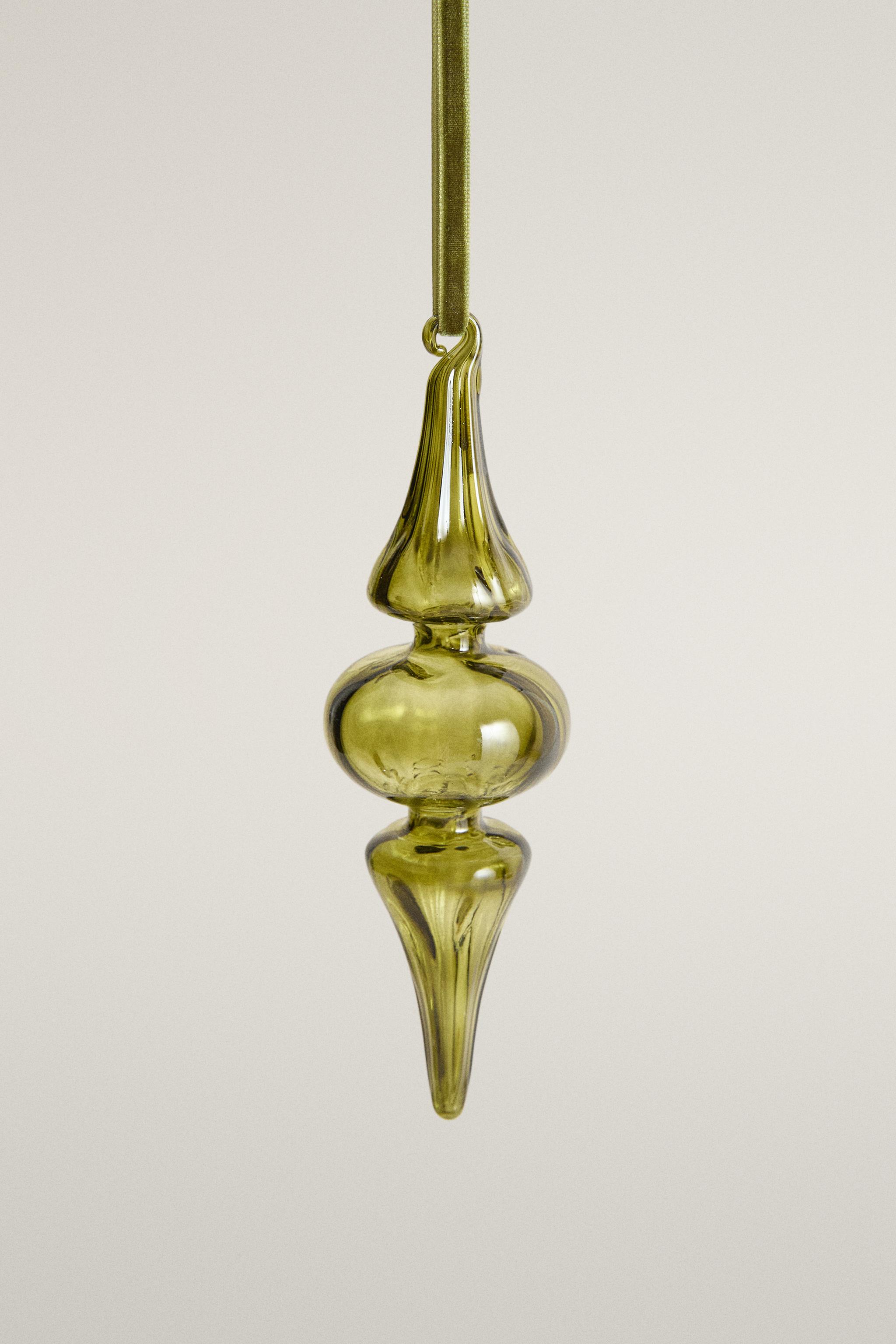 ELONGATED GLASS CHRISTMAS TREE ORNAMENT