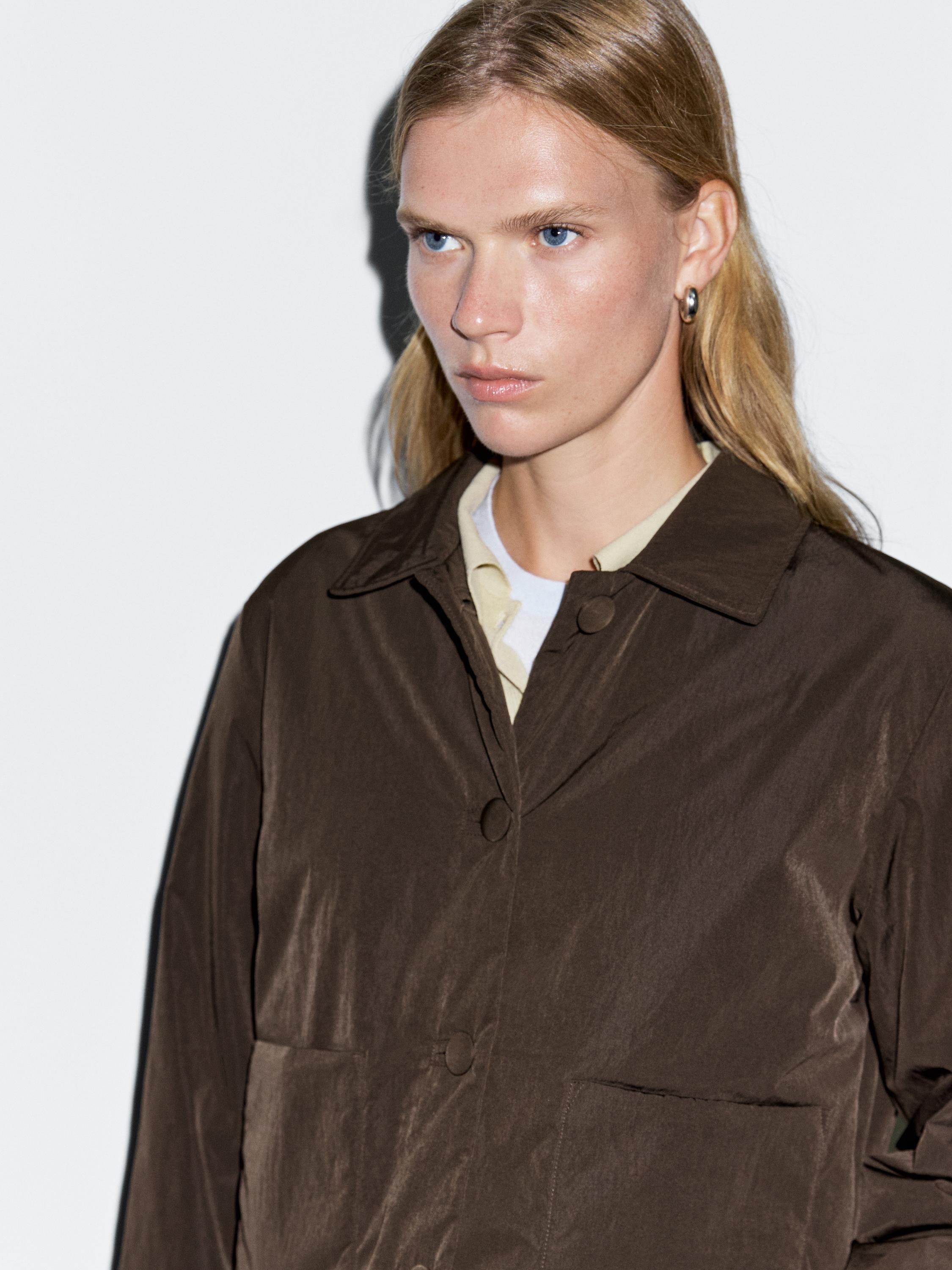 Cropped puffer jacket with covered buttons