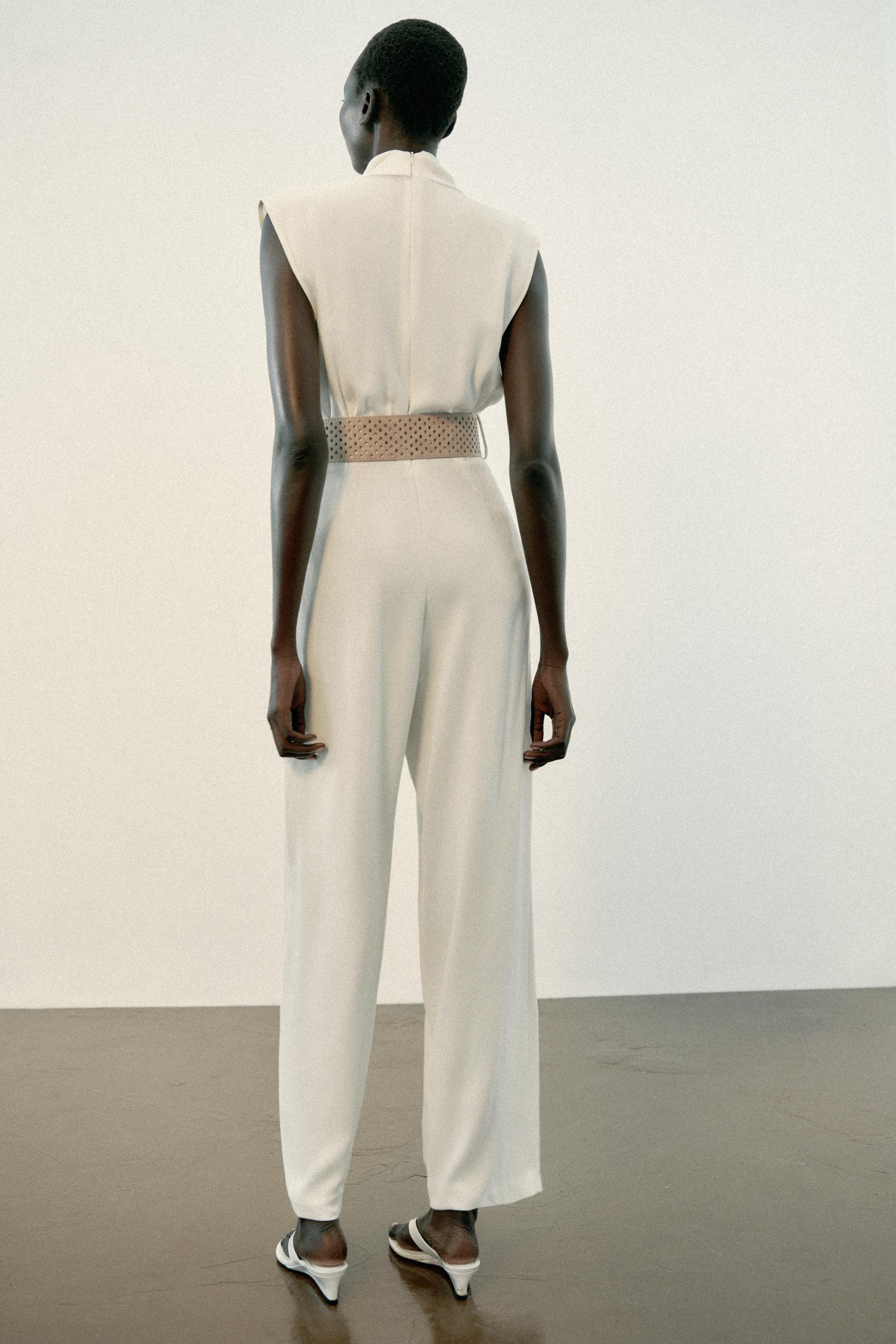 GOLD-TONE HARDWARE BELTED JUMPSUIT