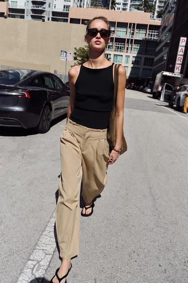 PANTALON PAPERBAG GLOBO - Camel claro de Zara