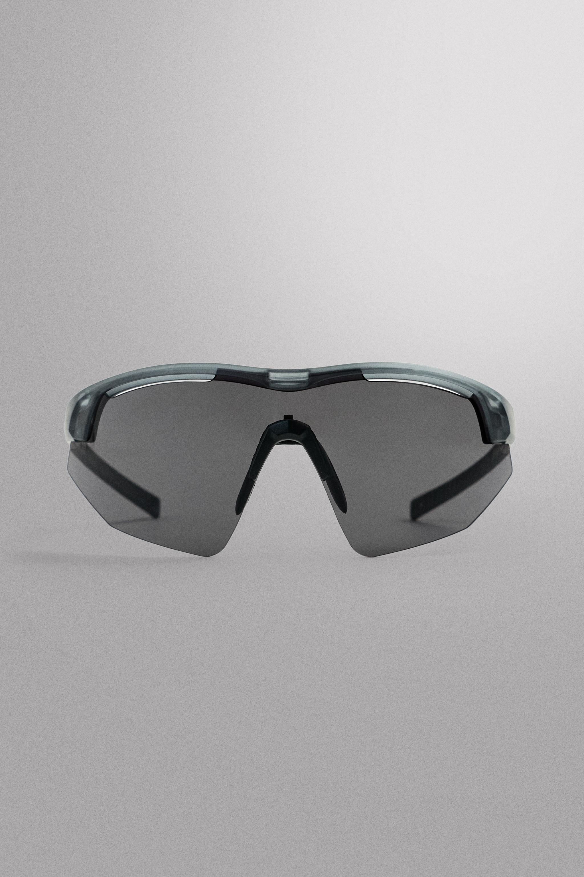 EASSUN X ATHLETICZ SUNGLASSES — Gray