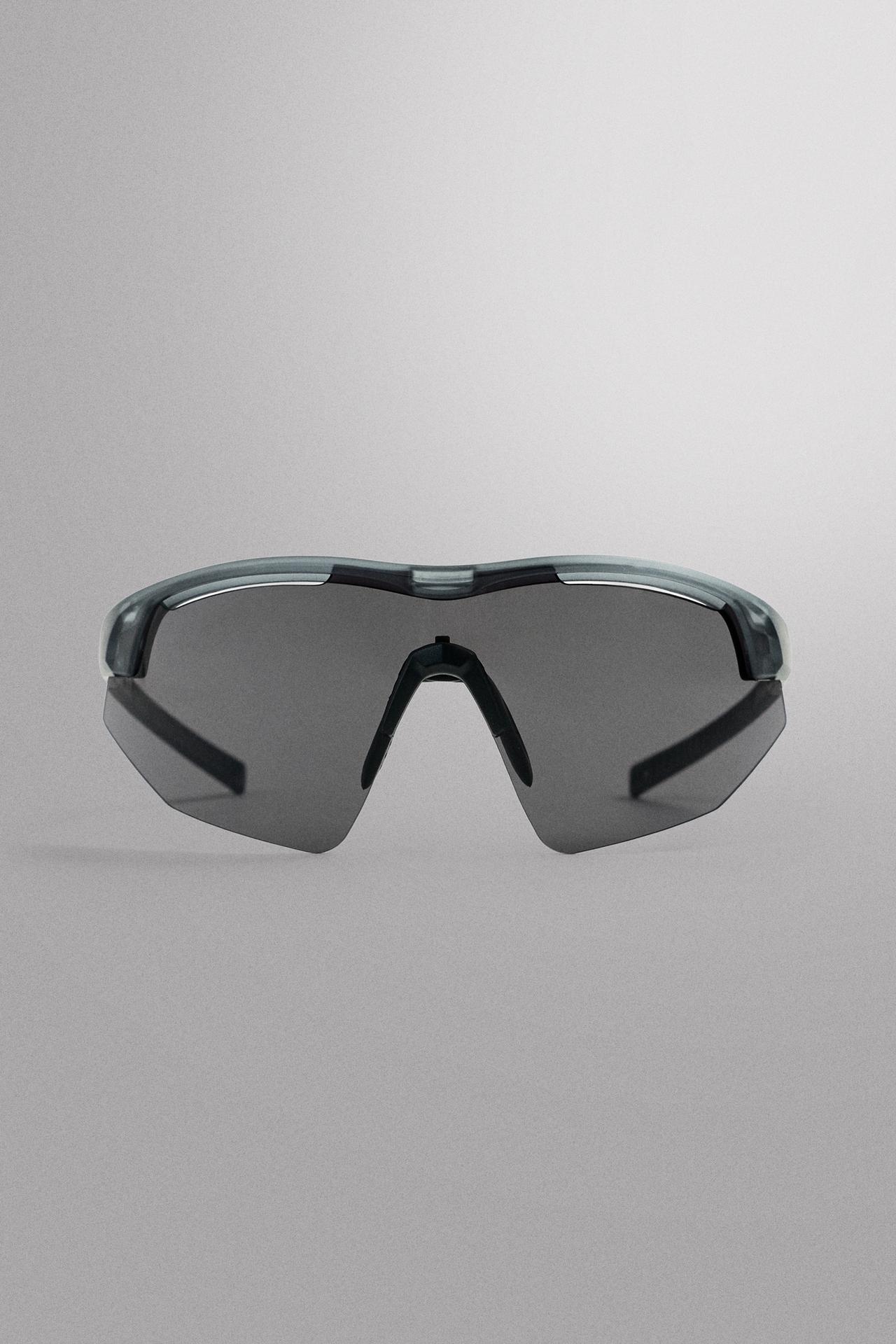 EASSUN X ATHLETICZ SUNGLASSES — Gray