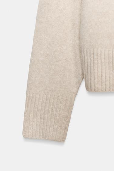 PULL EN MAILLE DOUX - Écru de Zara - Image 6