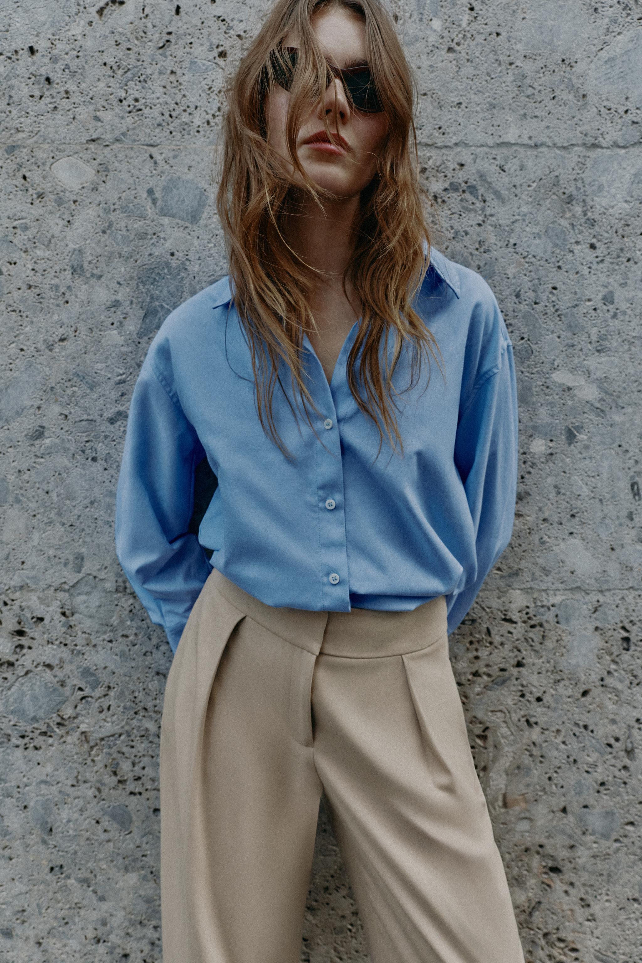 PLEATED CARROT TROUSERS