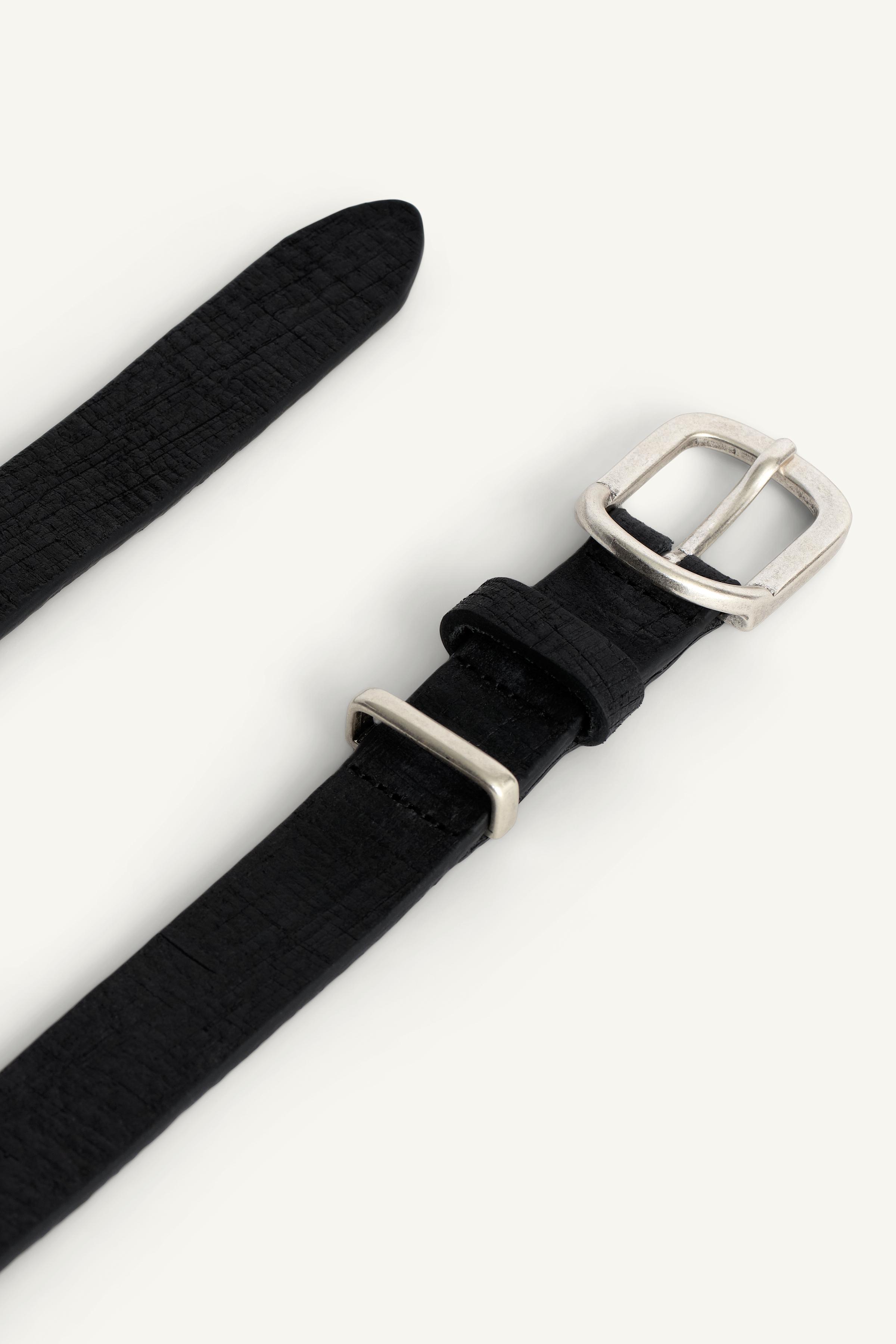 CEINTURE EN CUIR CONTRASTANT