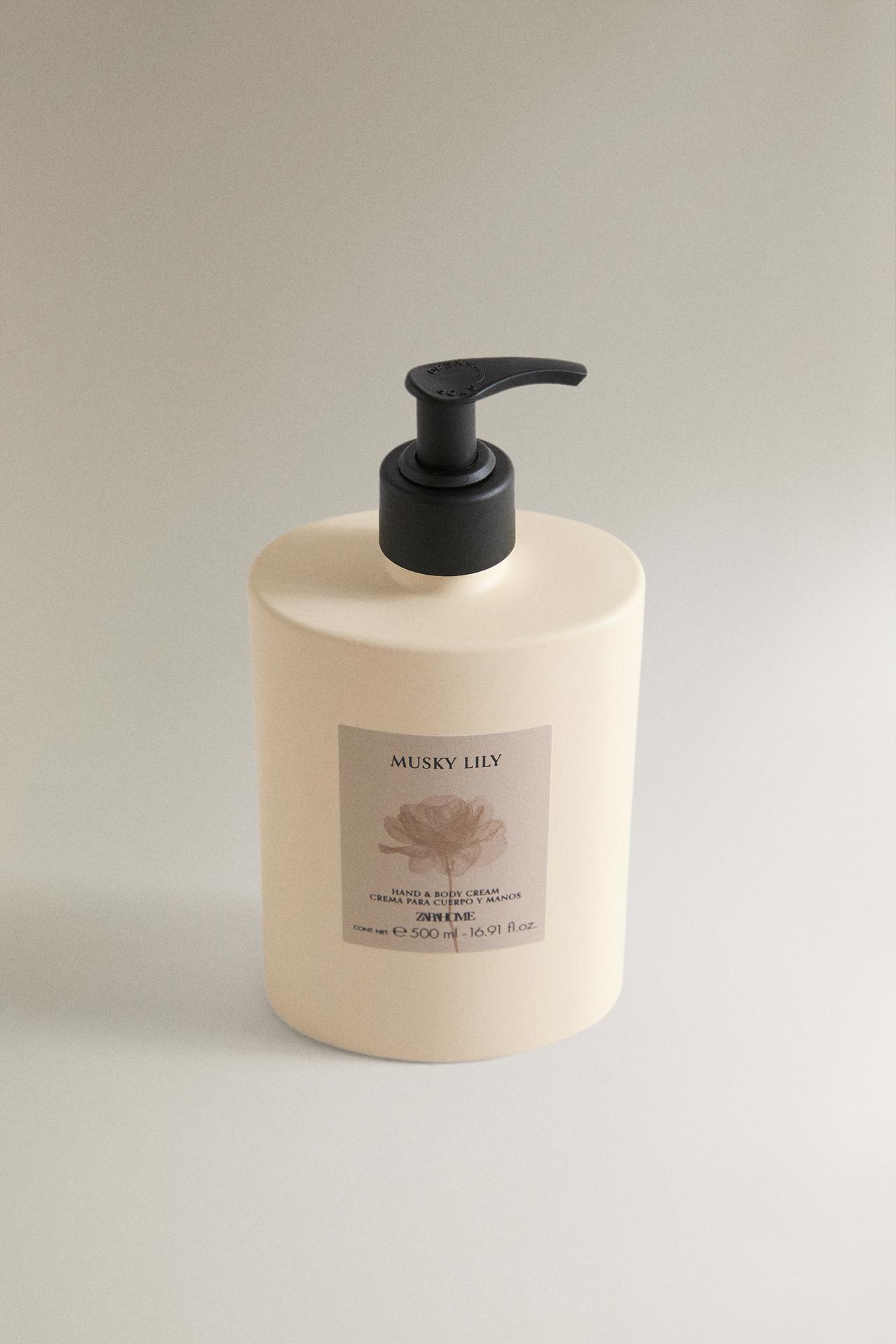 (500 ML) MUSKY LILY HAND AND BODY CREAM — Dark plum