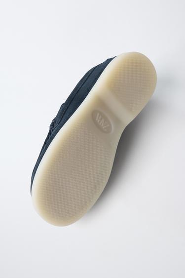 CHAUSSURES BATEAU EN CUIR - Bleu de Zara - Image 6