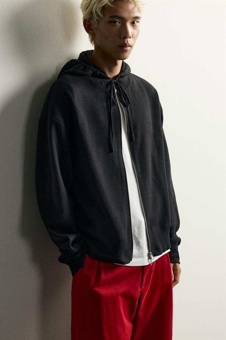 SOFT KNIT HOODIE