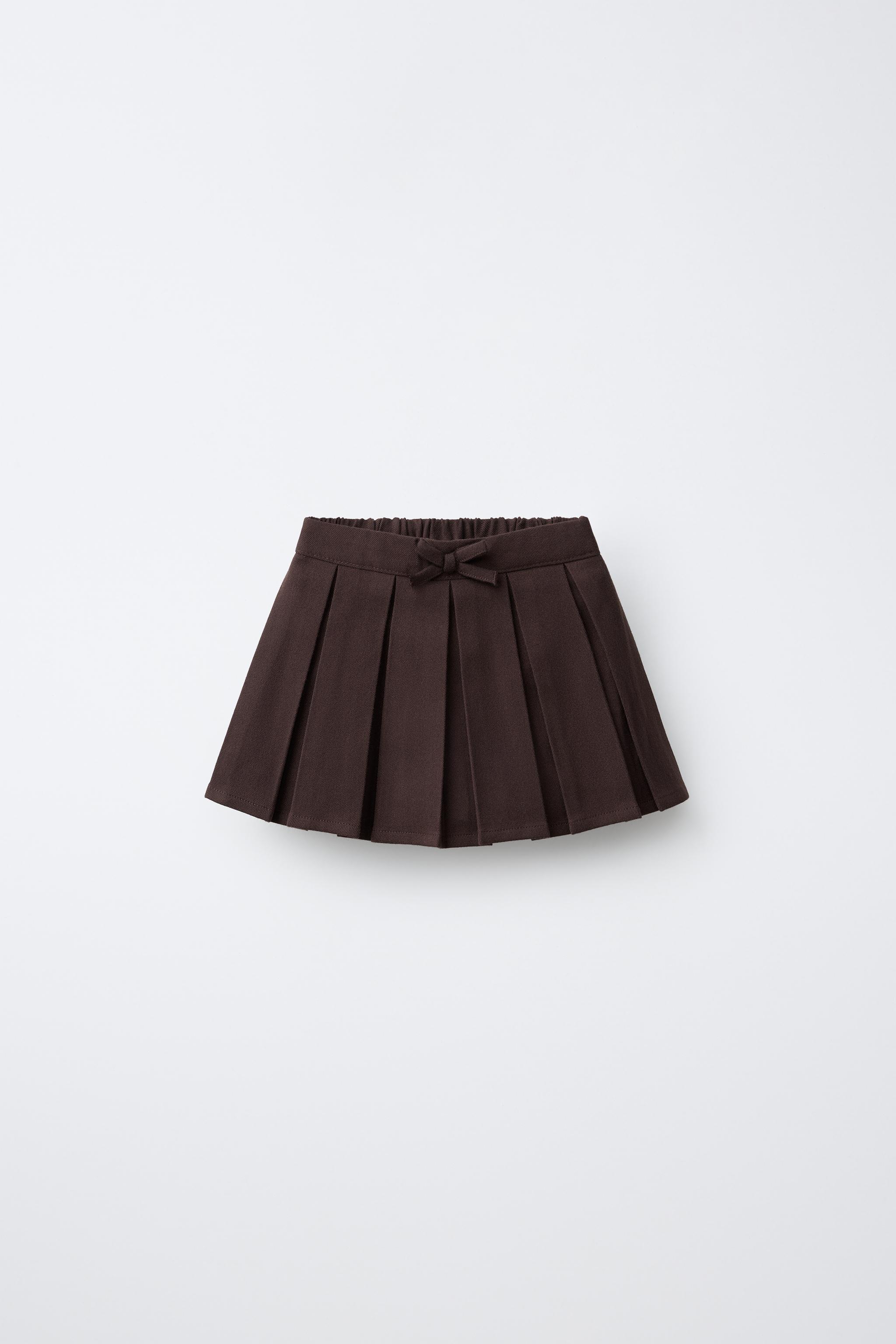 PLEATED KNIT SKIRT