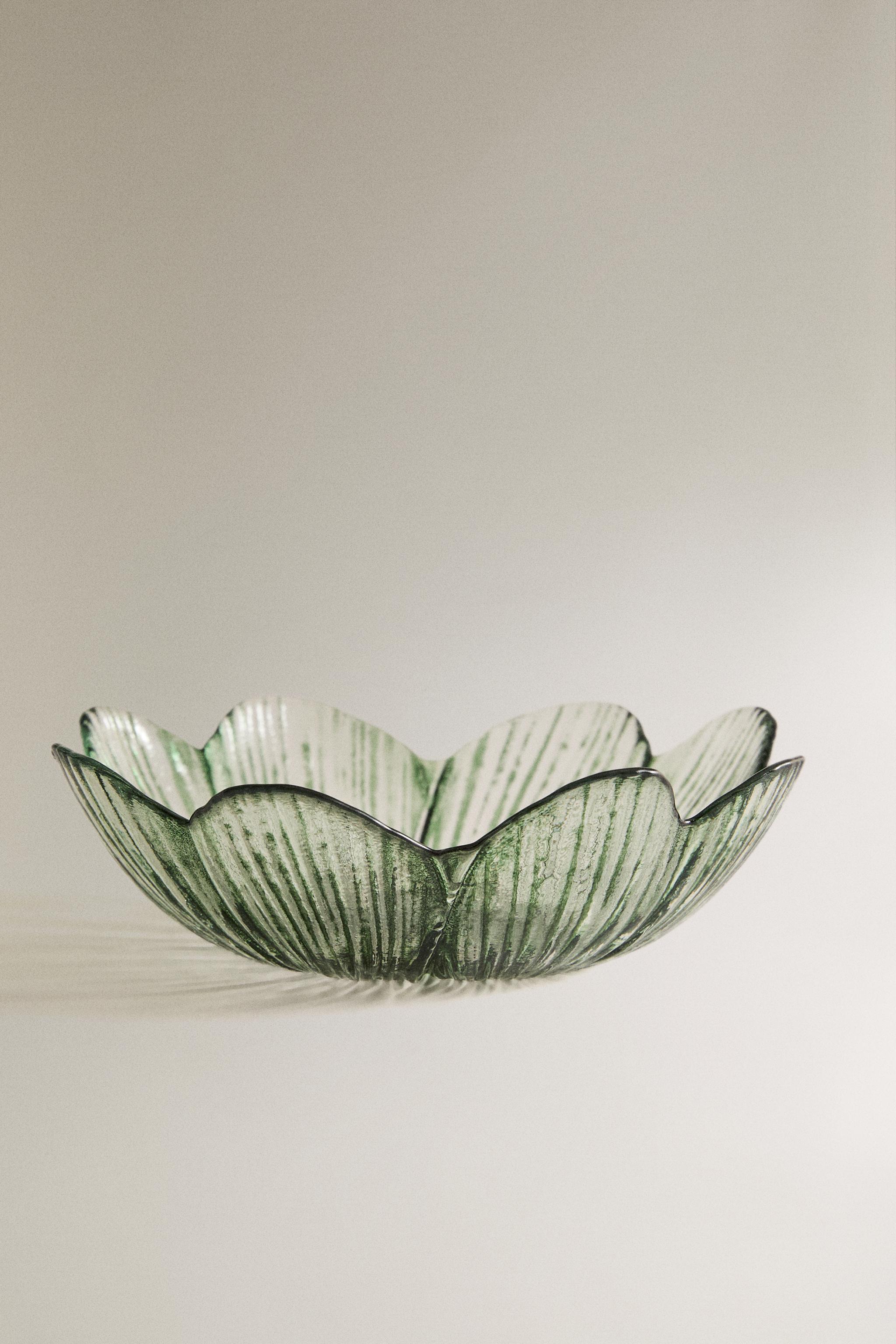 CLOVER GLASS BOWL — Green