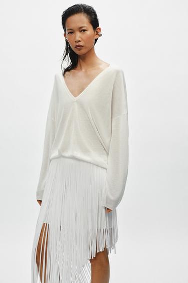 PULL EN MAILLE FINE À COL EN V - écru-blanc de Zara