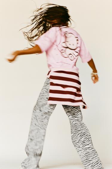 ג'ינס Wide Leg זברה - אפור צהבהב של Zara