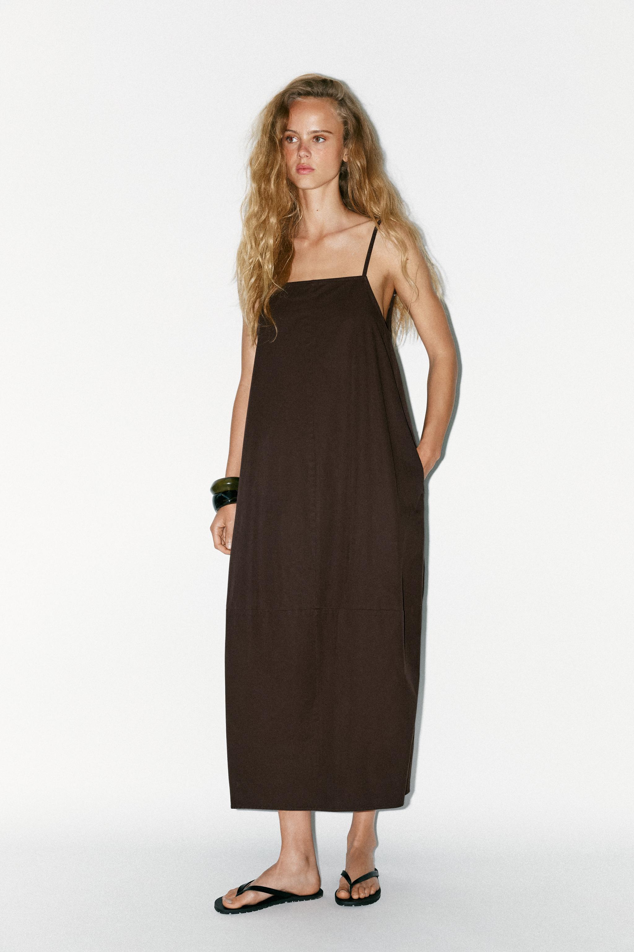 PLEATED VOLUME DRESS