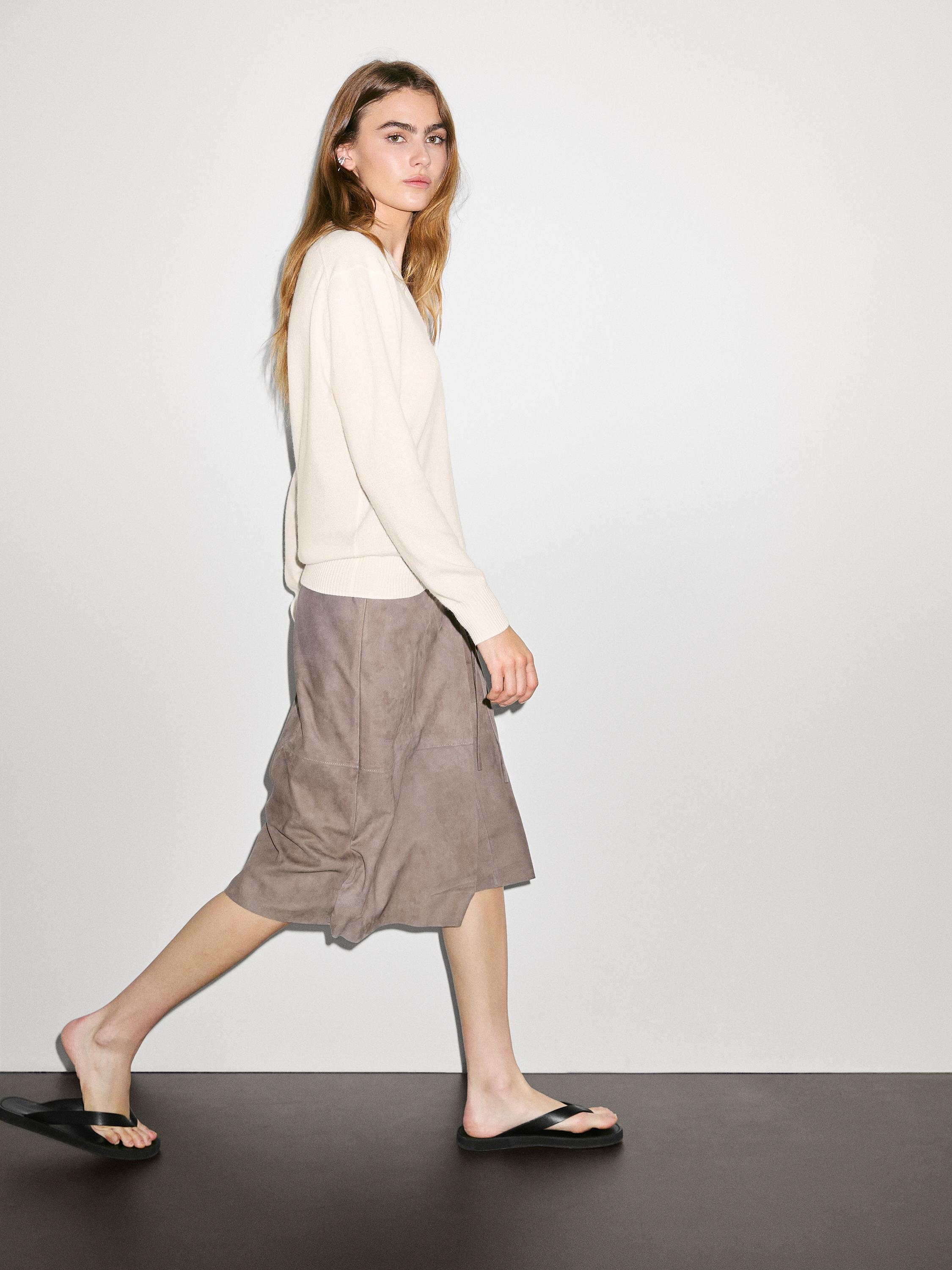 Knit 100% cashmere V-neck sweater