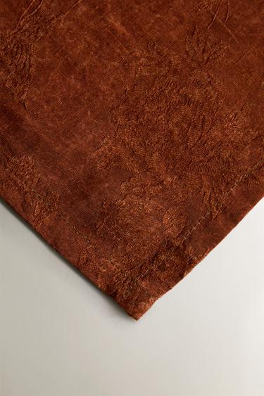REVERSIBLE SATIN TABLECLOTH | MARISA BERENSON - Coral by Zara - Image 2
