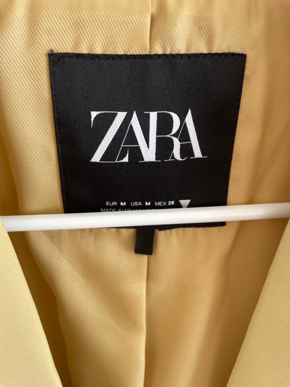 STRAIGHT CUT BLAZER AND TIE - Image 3