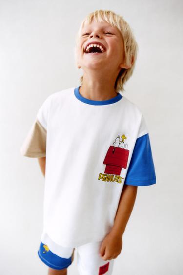 SNOOPY PEANUTS™ T-SHIRT AND BERMUDA JOGGING SET - Green / Ecru by Zara