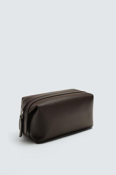 TROUSSE DE TOILETTE EN CUIR - Marron de Zara - Image 1