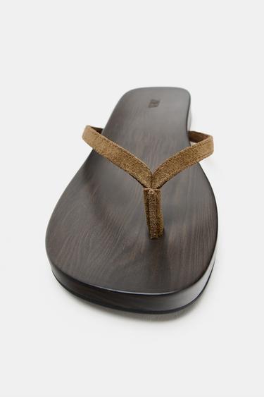 SANDALES PLATES EN CUIR SUÉDÉ - Marron foncé de Zara - Image 4