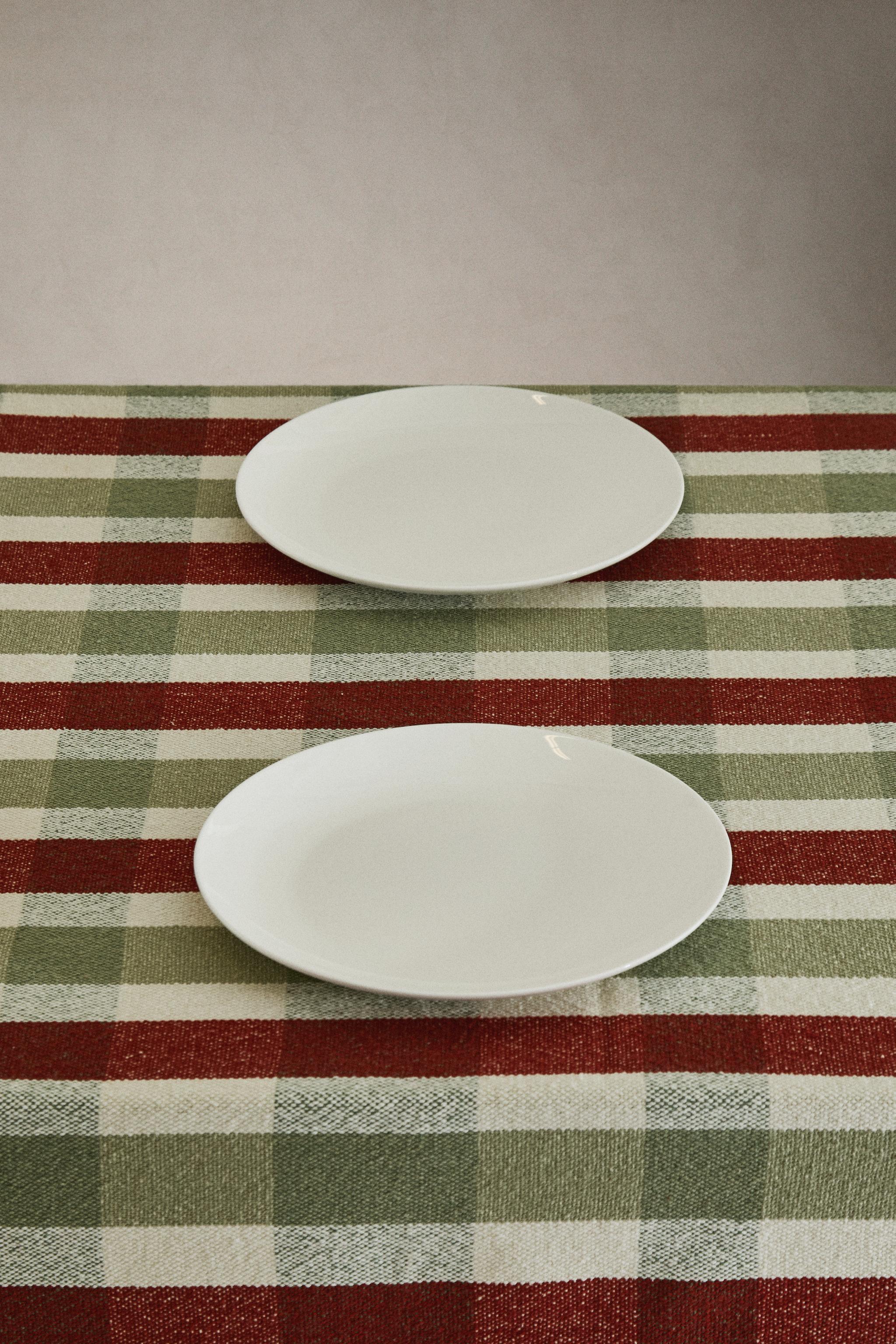 CHECK TABLECLOTH