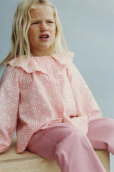 Zara GINGHAM BLOUSE WITH EMBROIDERED FLOWERS - Light pink
