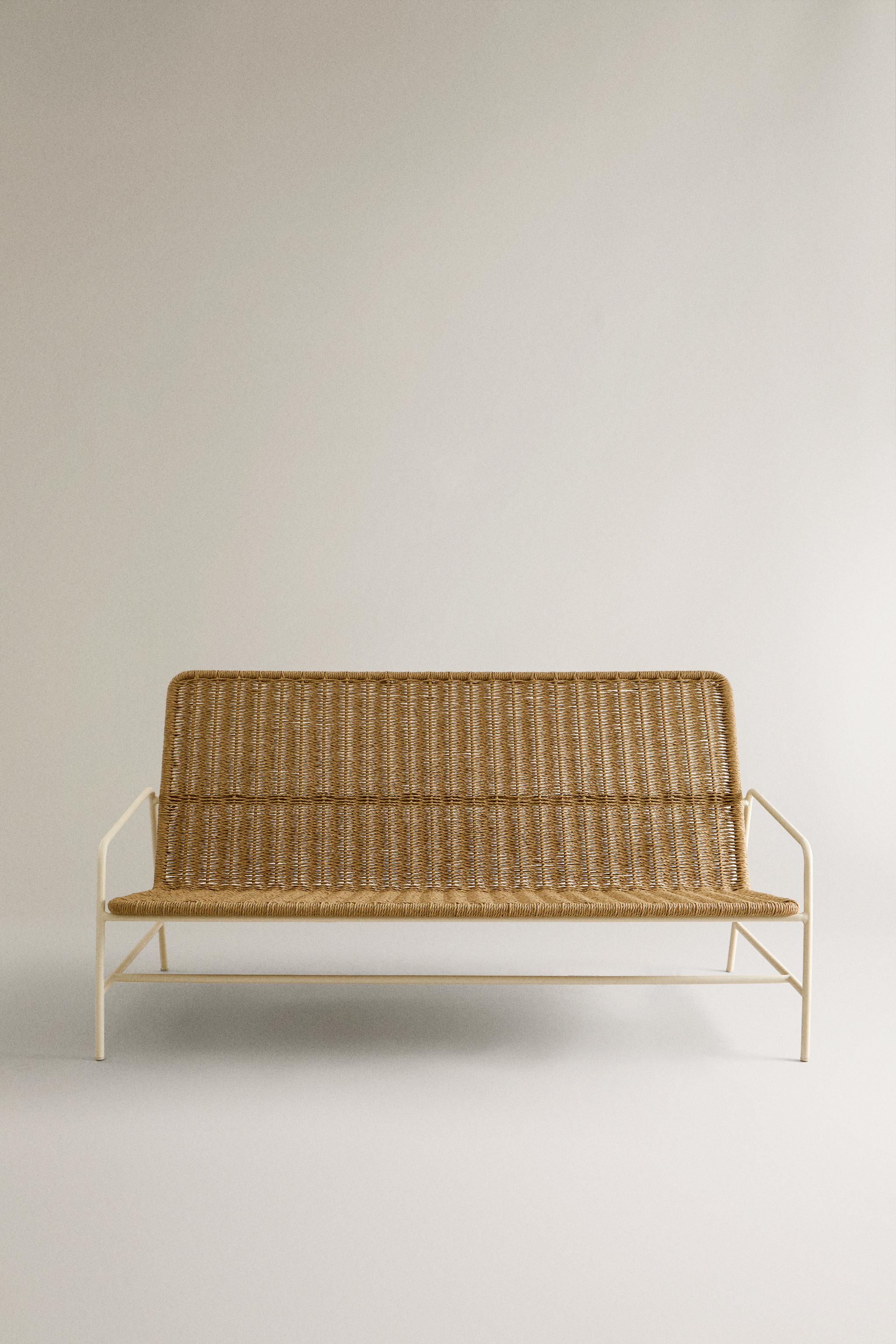 WOVEN OUTDOOR BENCH WITH BACK