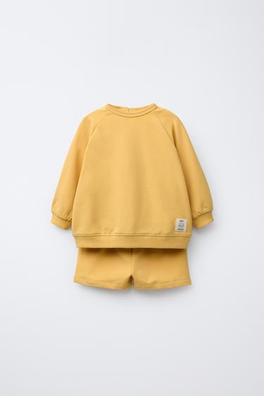 Zara SWEATSHIRT AND BERMUDA SHORTS SET WITH LABEL - Mid-yellow