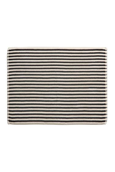 COLOURED STRIPE BATH MAT - Ecru / Black by Zara