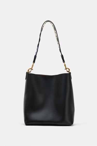 BUCKET BAG WITH HANDLE DETAIL - Black by Zara