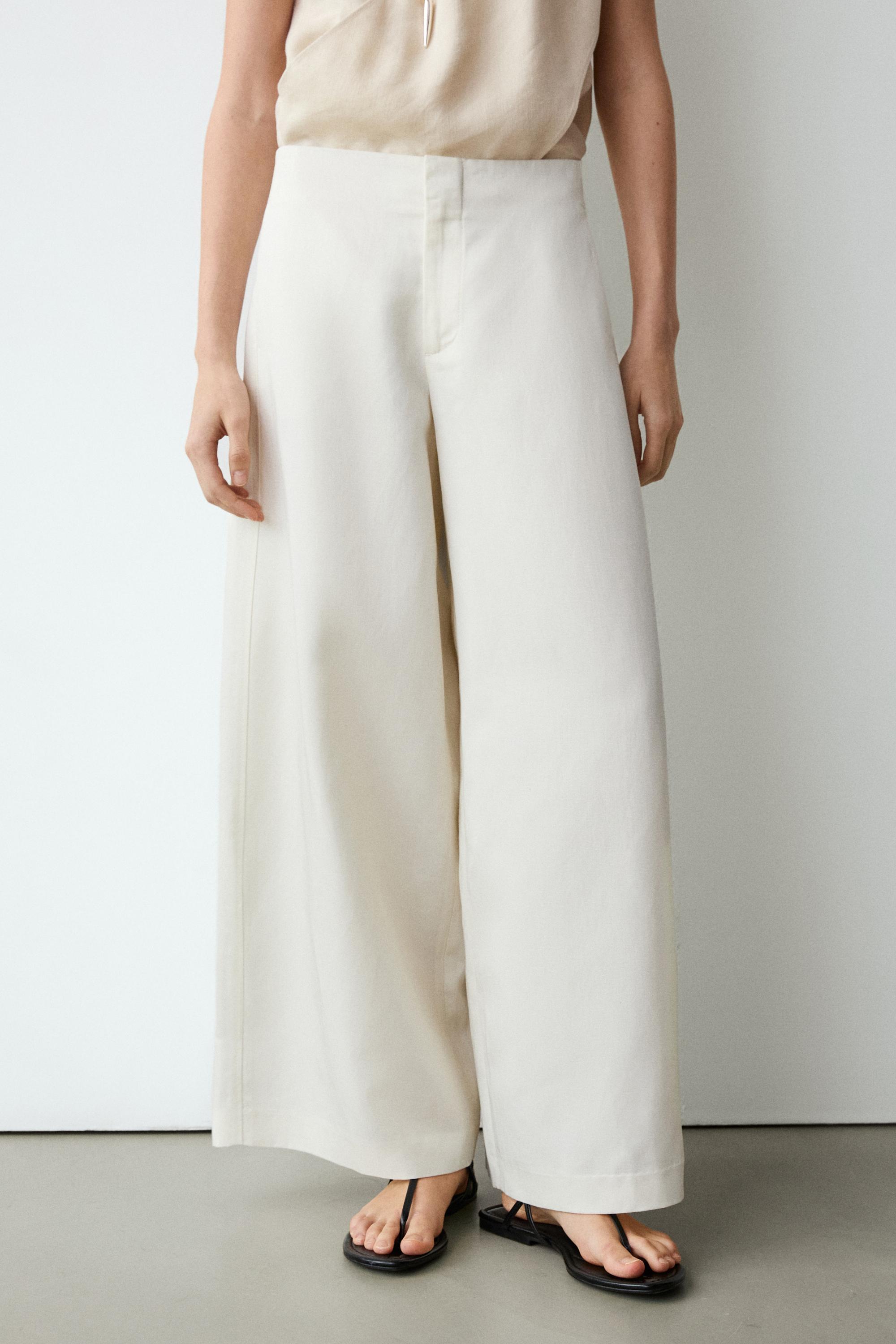 Flowing barrel fit trousers