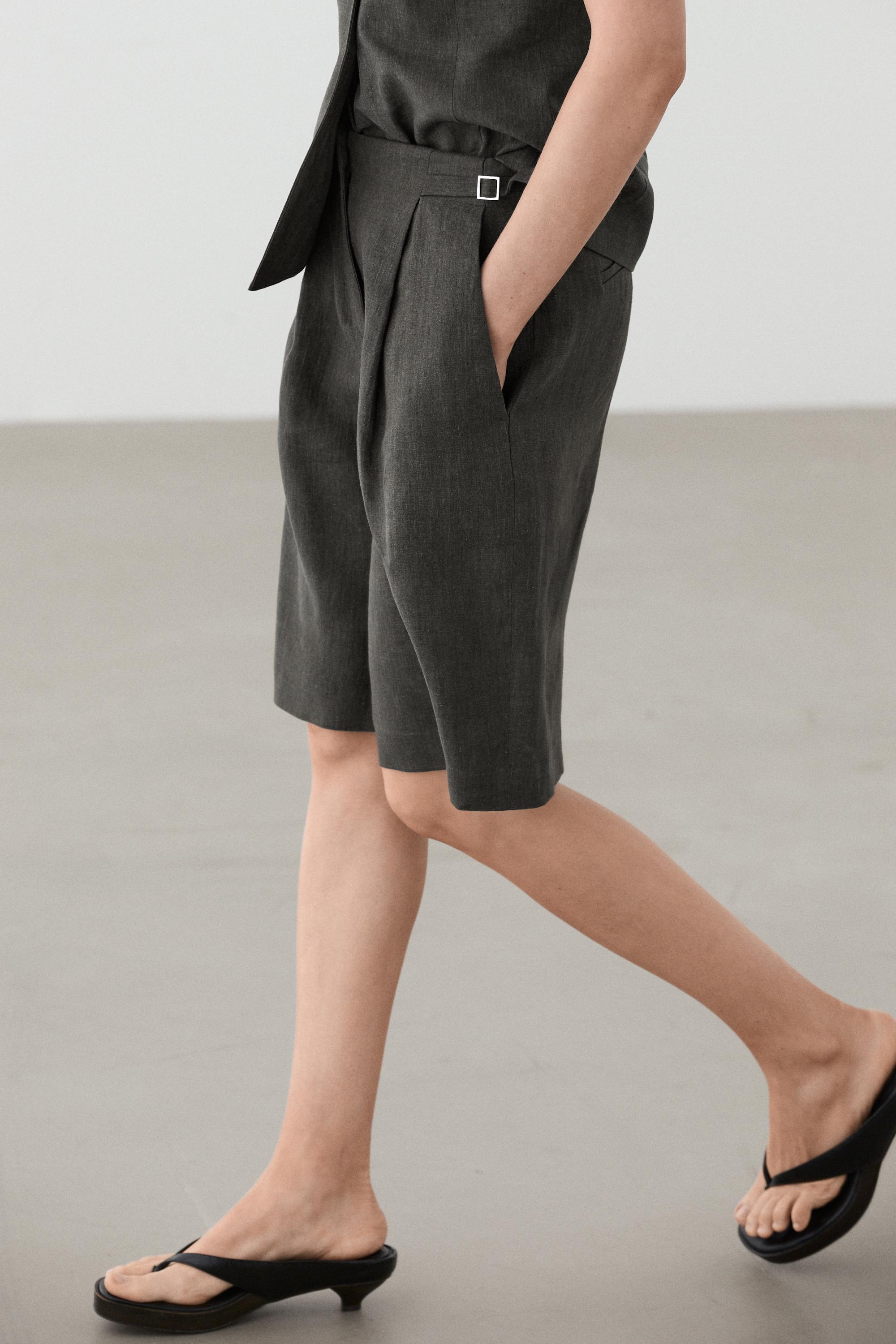 Long melange linen Bermuda shorts with buckle detail