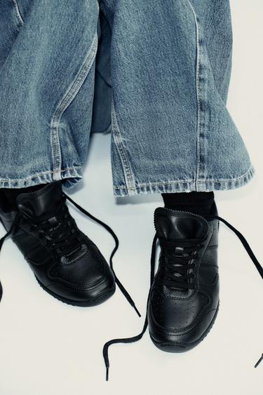 CHAUSSURES DE SPORT EN CUIR - Noir de Zara - Image 1