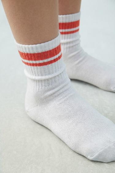 Zara THREE-PACK OF SPORTY STRIPED TALL SOCKS - White