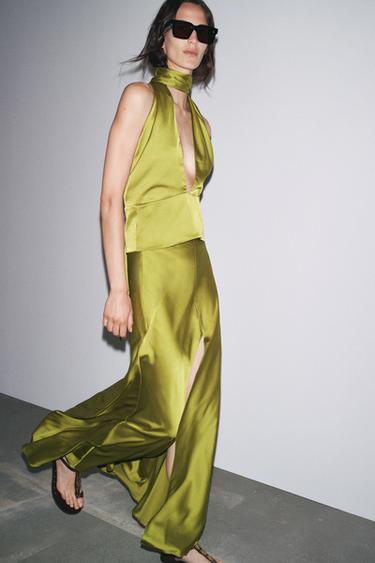 Zara HALTER SATIN EFFECT HANDKERCHIEF TOP - Olive green