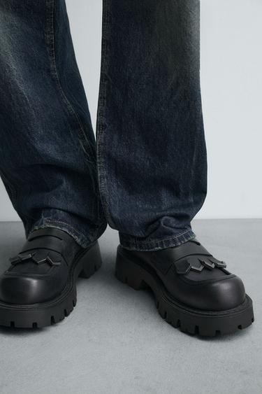 MOCASSIN À SEMELLE ÉPAISSE AVEC FRANGES - Noir de Zara - Image 1