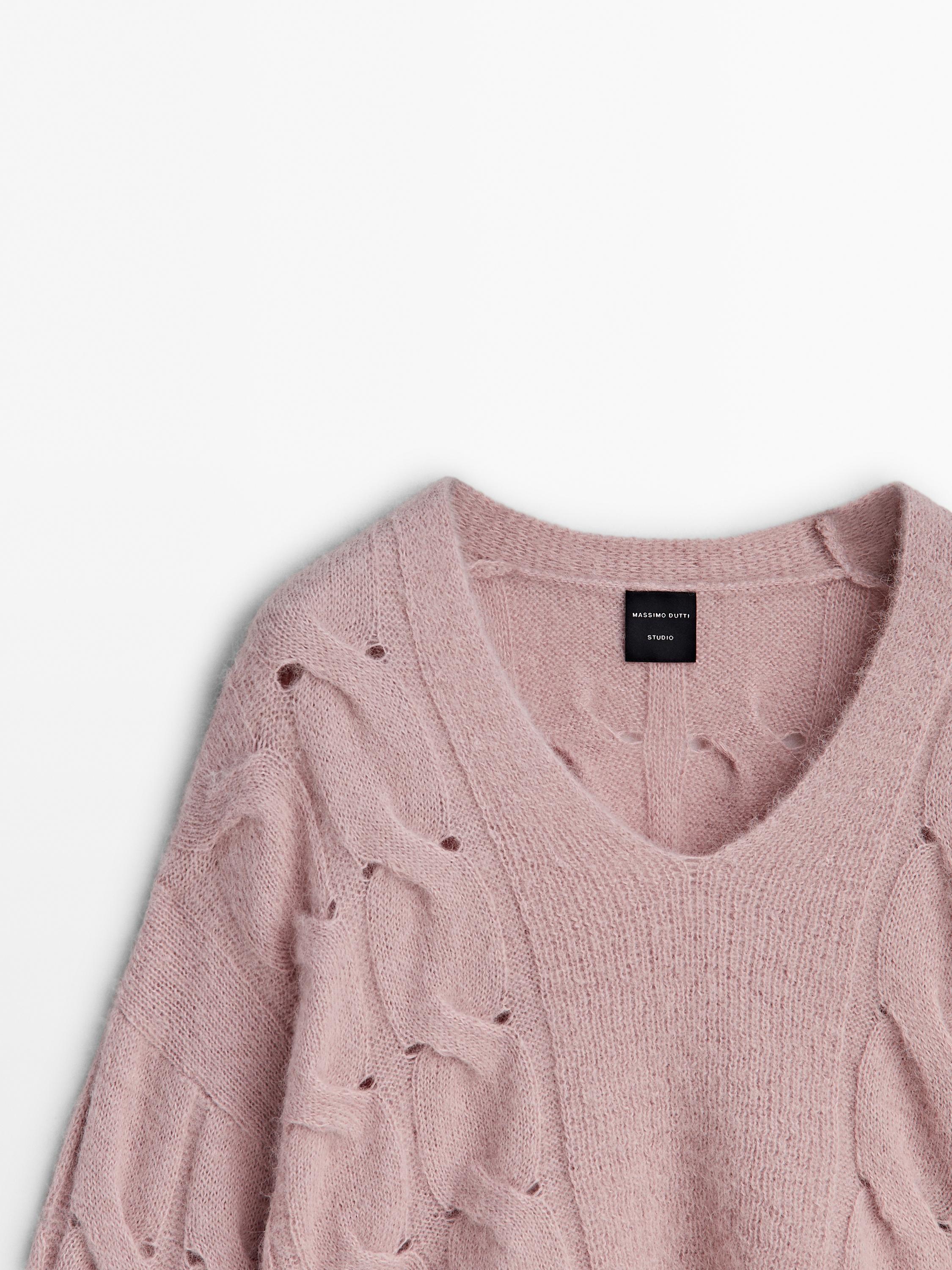 V-neck cable-knit sweater - Studio - Pale pink | ZARA Canada