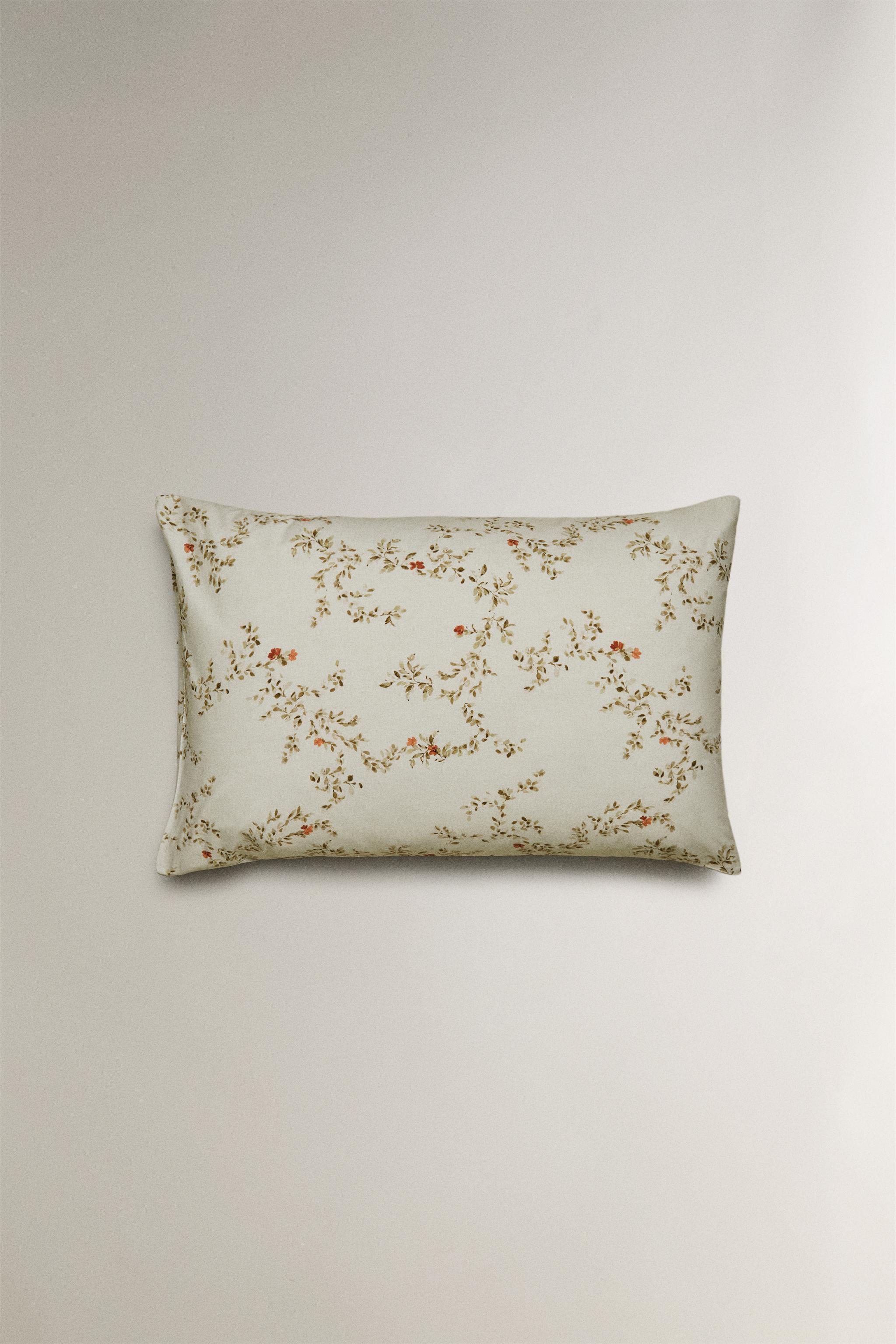 LEAF PRINT PILLOWCASE