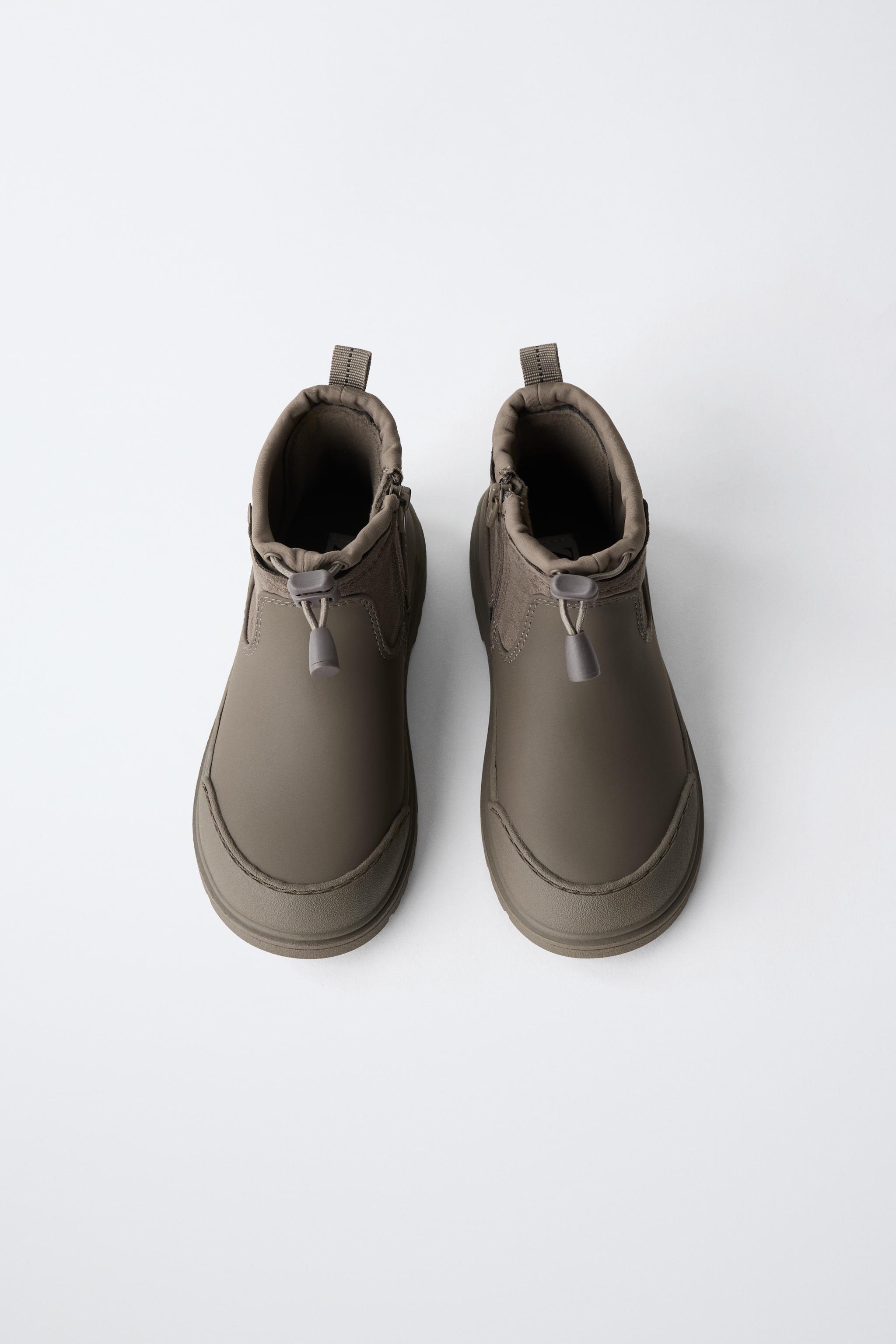 MIXED-MATERIAL ANKLE BOOTS
