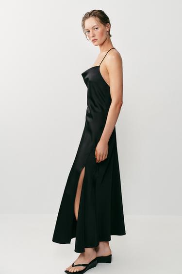 ROBE LONGUE SATINÉE AVEC ACCESSOIRE AU DOS - Noir de Zara - Image 3