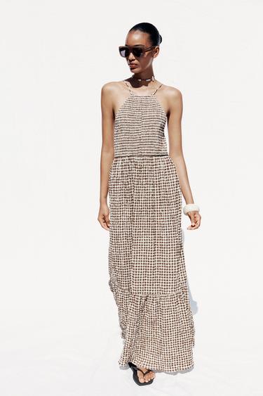 MITTELLANGES KLEID MIT VICHYKARO - Braun von Zara