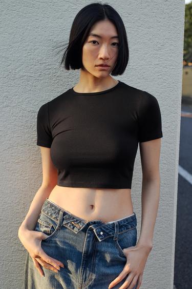 ショートスリーブクロップドTシャツブラックZaraのショートスリーブクロップドTシャツ - ブラック 