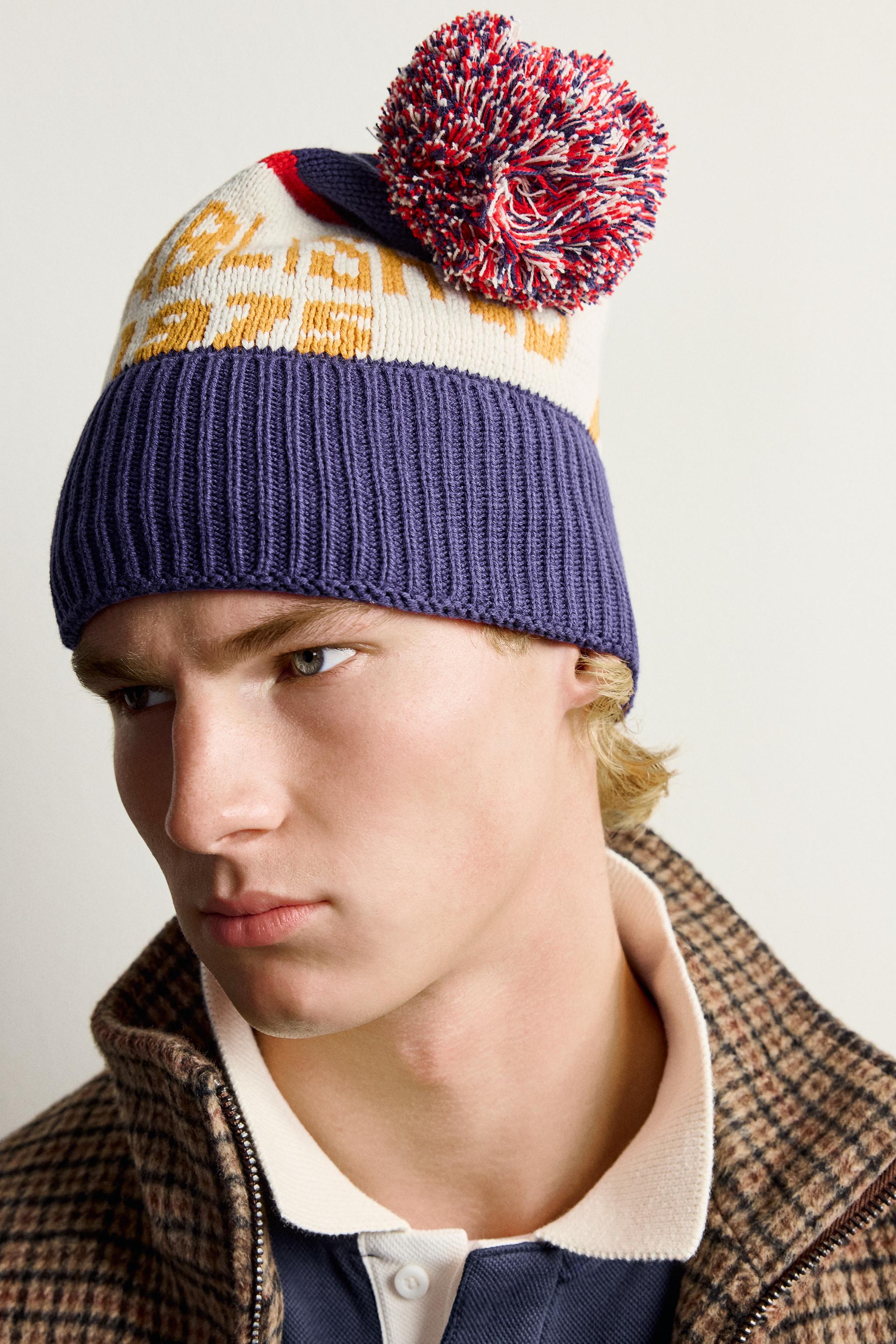 POM-POM JACQUARD KNIT BEANIE