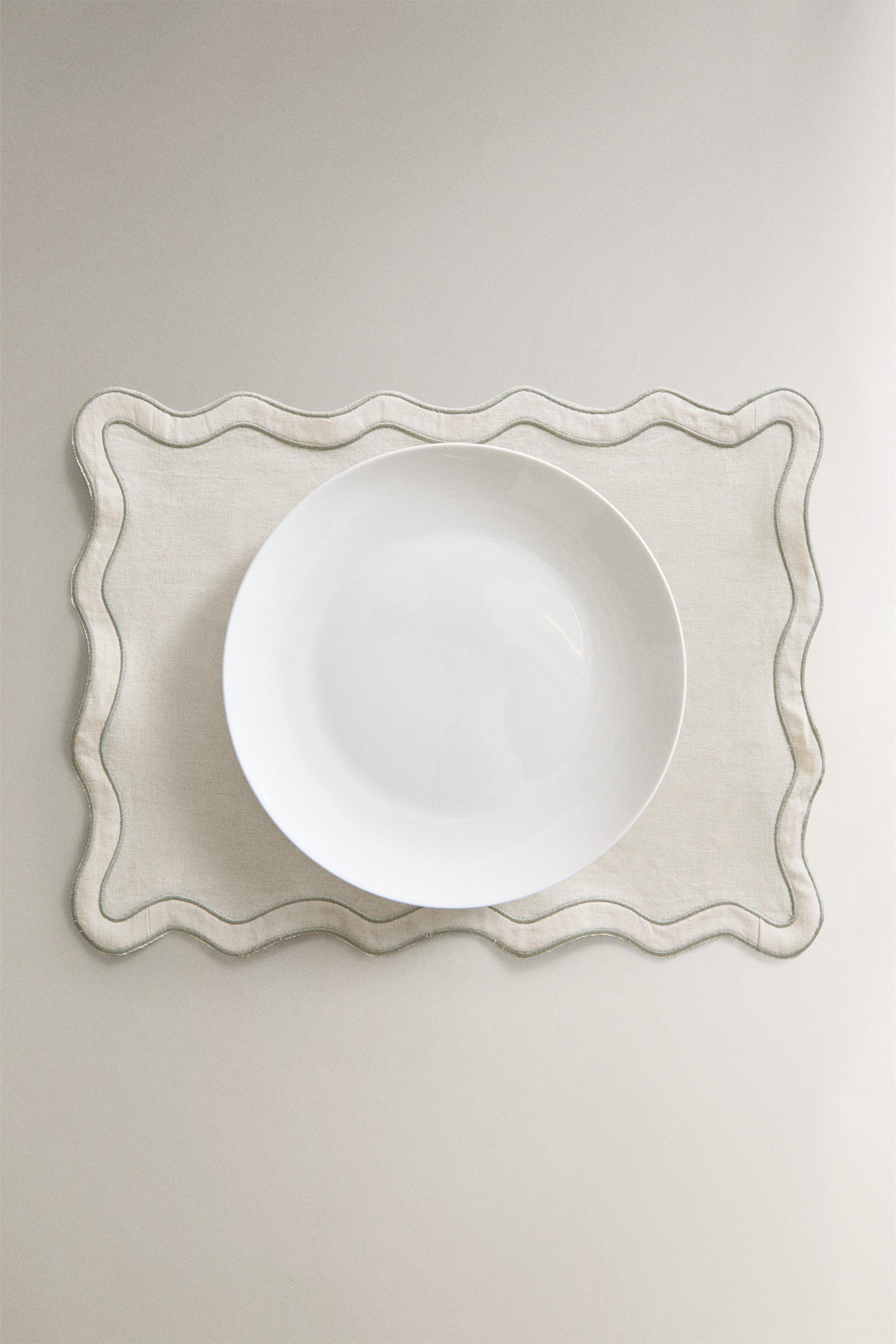 SET DE TABLE LIN BORD ONDULÉ