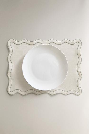 LINEN PLACEMAT WITH SCALLOPED EDGE - Bluish by Zara - Image 4