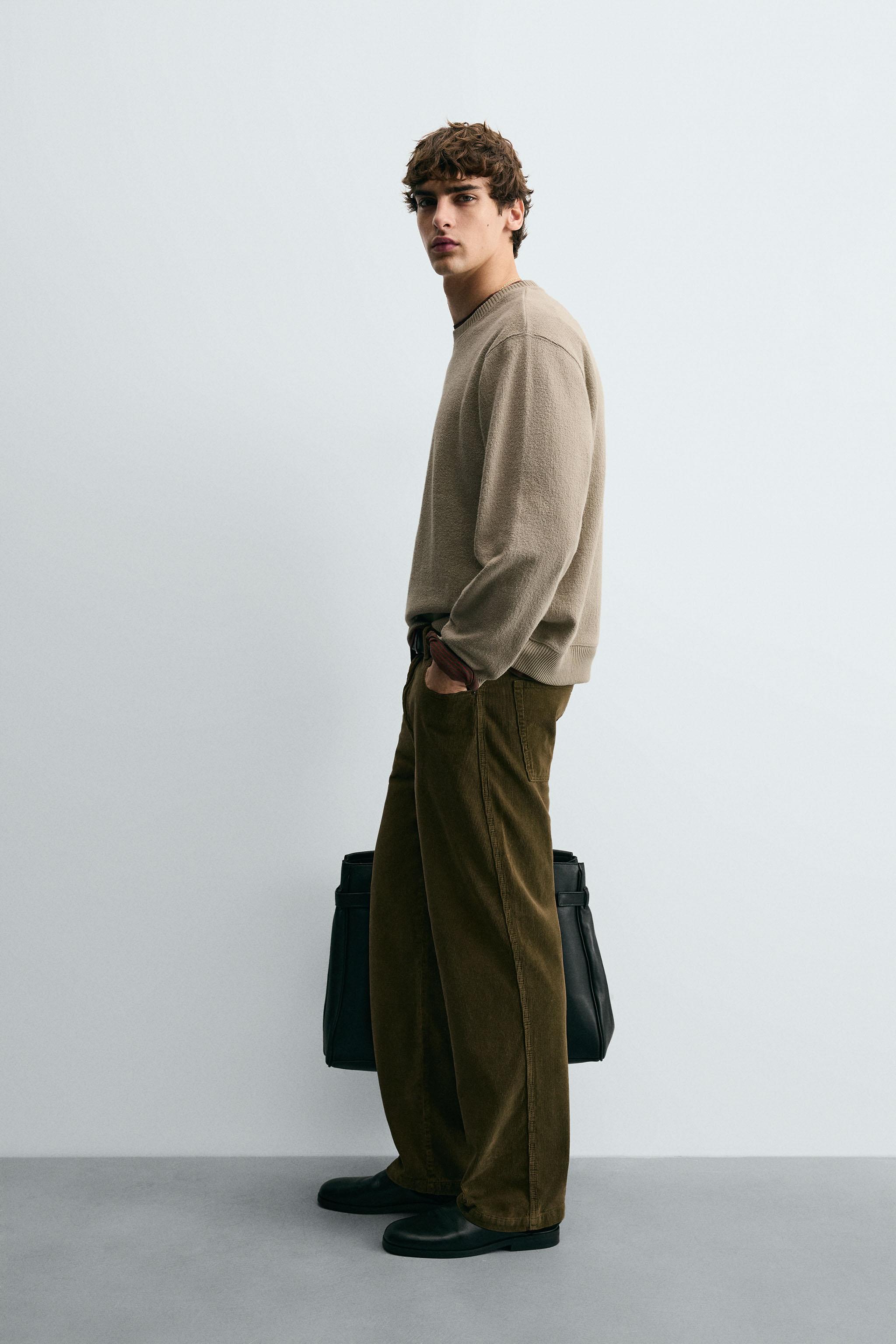 TEXTURED CREWNECK SWEATSHIRT