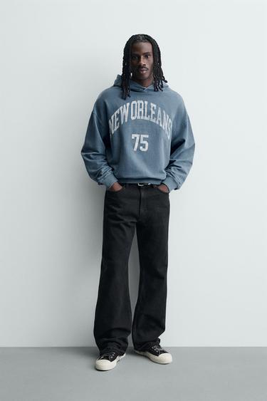 SUDADERA LAVADA TEXTO ESTAMPADO - Azulado de Zara - Imagen 0